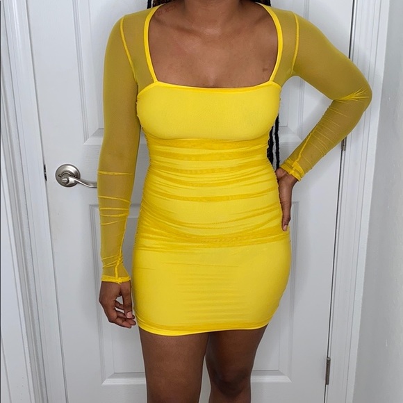 YELLOW BODYCON FASHION NOVA DRESS - Picture 1 of 5